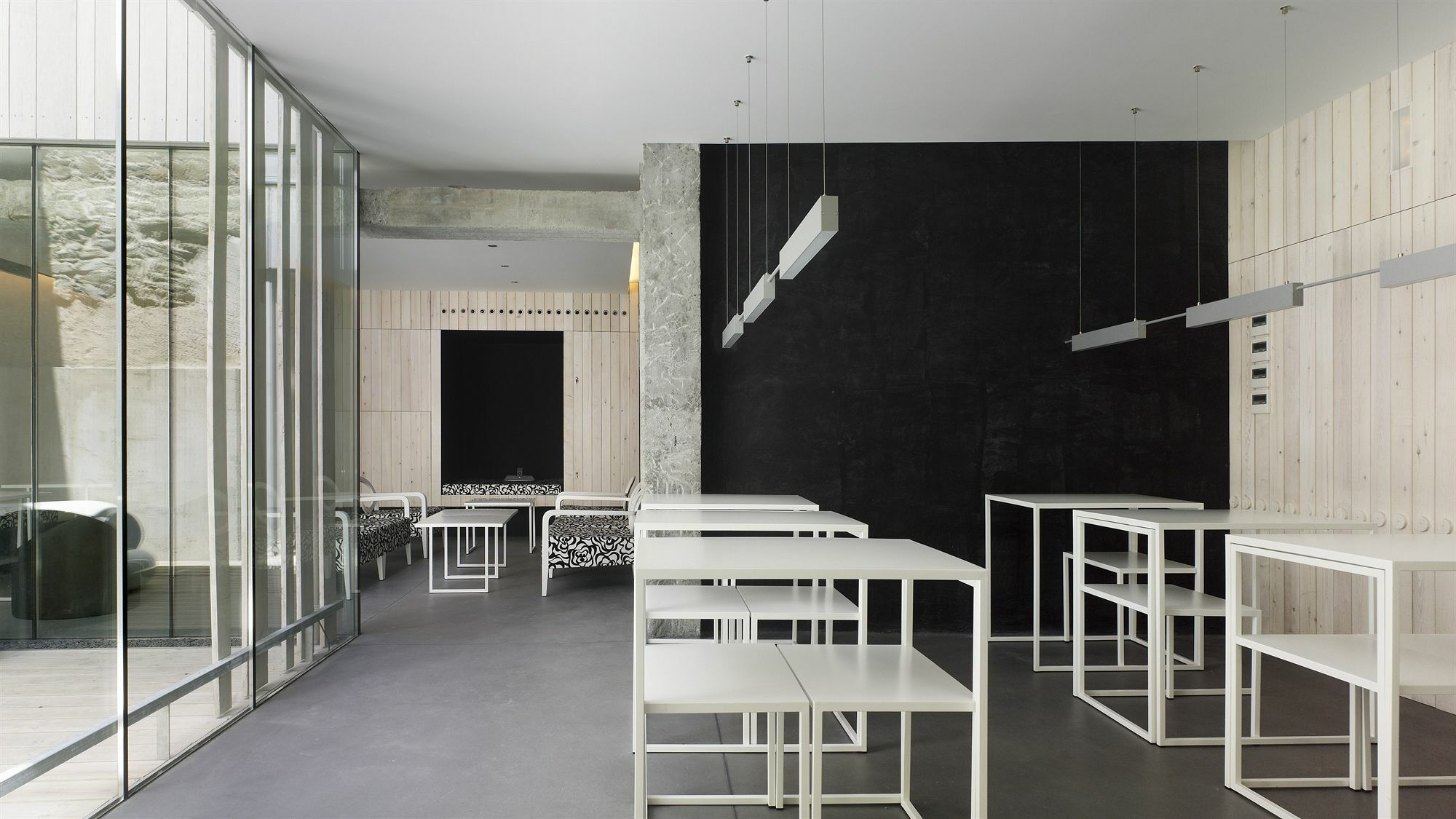Moure Hotel 2*